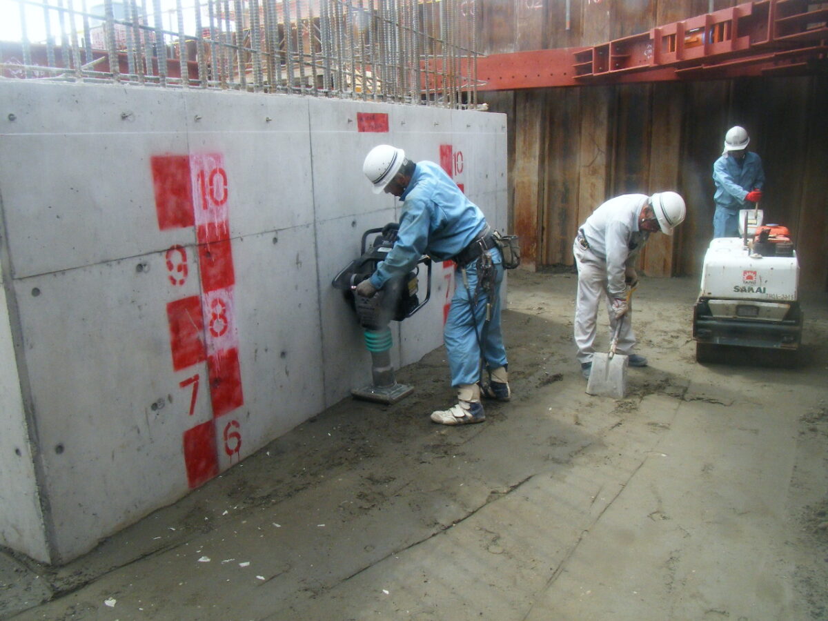 海部建設株式会社の農業農村整備工事(たん水防除事業 新十三沖永地区 越津排水機場その3工事)