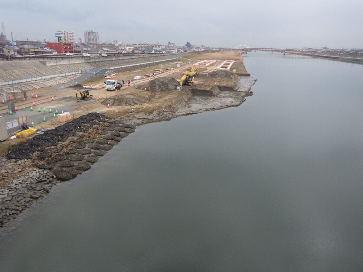 海部建設株式会社の河川/海岸工事（平成２９年度 庄内川下之一色地区掘削工事）