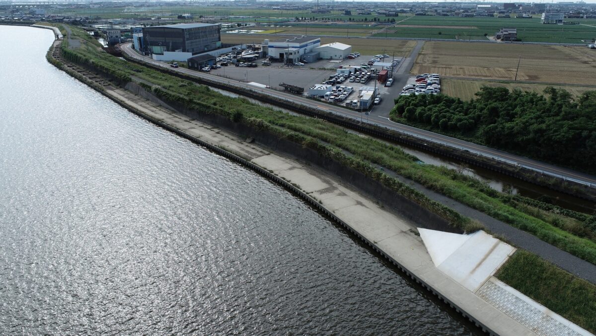 海部建設株式会社の河川/海岸工事(中小河川改良工事(防災安全) 地盤沈下対策河川緊急整備工事 合併工事(ICT土工・希望1型))