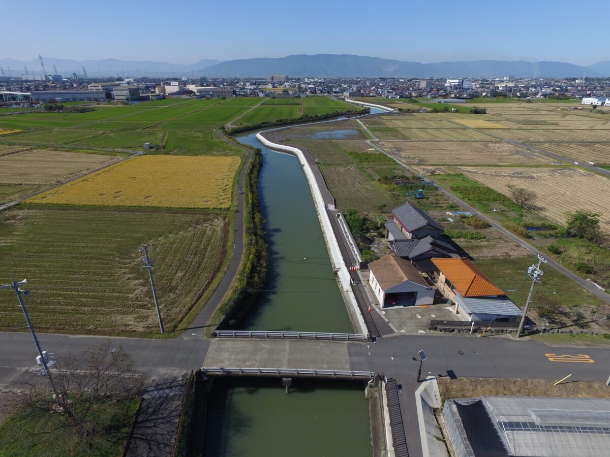 海部建設株式会社の農業農村整備工事（水環境整備事業 佐屋中部地区 その６工事）