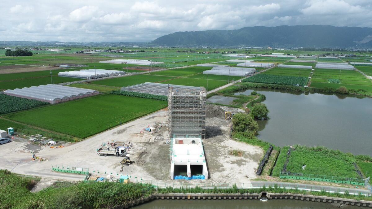 海部建設株式会社の農業農村整備工事（たん水防除事業 新立田輪中地区 北部排水機場 機場工及び送水路工その2工事）