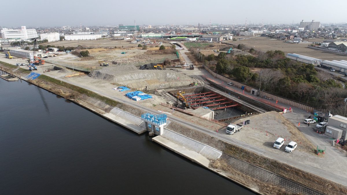 海部建設株式会社の農業農村整備工事（たん水防除事業 新十三沖永地区 十三沖永排水機場 機場その6工事）